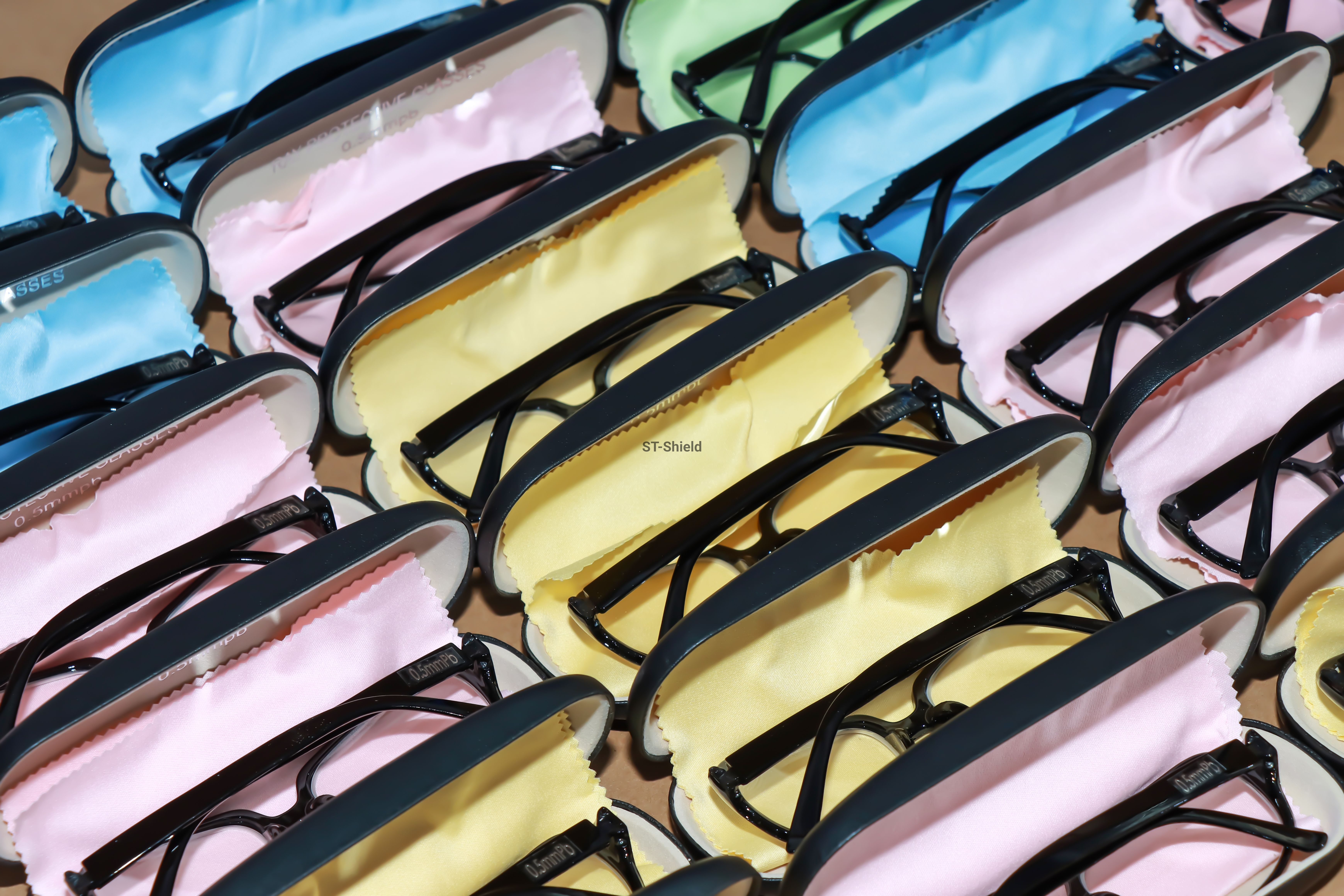 Lead Glasses (1) Lead Glasses (1)